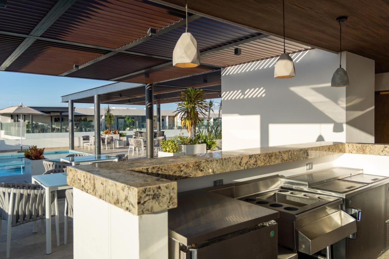 New & Equipped Apartment Steps From The Beach With Pool Jacuzzi By Yeah Playa del Carmen Exteriör bild